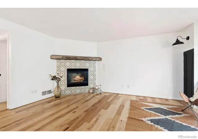 4th image of 954 Monroe Ave, Loveland, CO 80537 | MLS# IR1066389