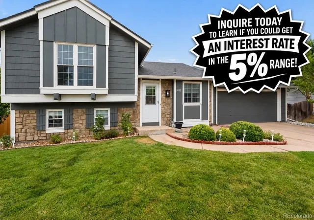 Single family home for sale at 5832 S Netherland Cir, Centennial, CO 80015 | MLS# 8752755