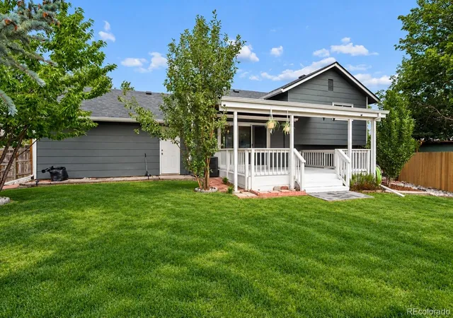 Photo 3 of Single family home for sale at 5832 S Netherland Cir, Centennial, CO 80015 | MLS# 8752755 | Listing updated on 2026-10-17