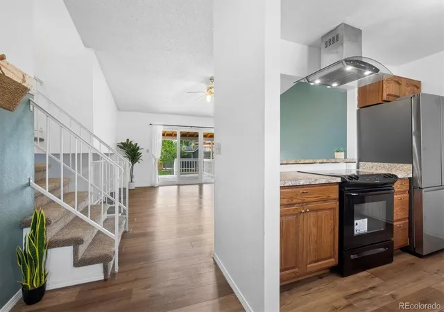 Photo 4 of Single family home for sale at 5832 S Netherland Cir, Centennial, CO 80015 | MLS# 8752755 | Listing updated on 2026-08-29