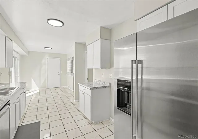 Photo 2 of Single family home for sale at 14836 E Caspian Pl, Aurora, CO 80014 | MLS# 4973395 | Listing updated on 2026-09-02