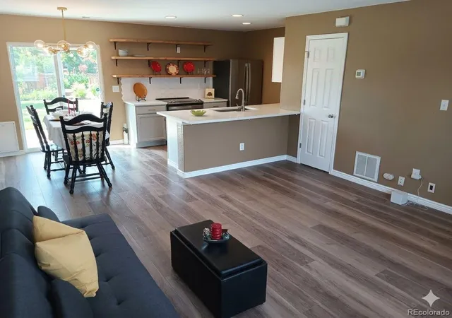 Photo 4 of Single family home for sale at 10021 Hudson Ct, Thornton, CO 80229 | MLS# 5882712 | Listing updated on 2026-08-14