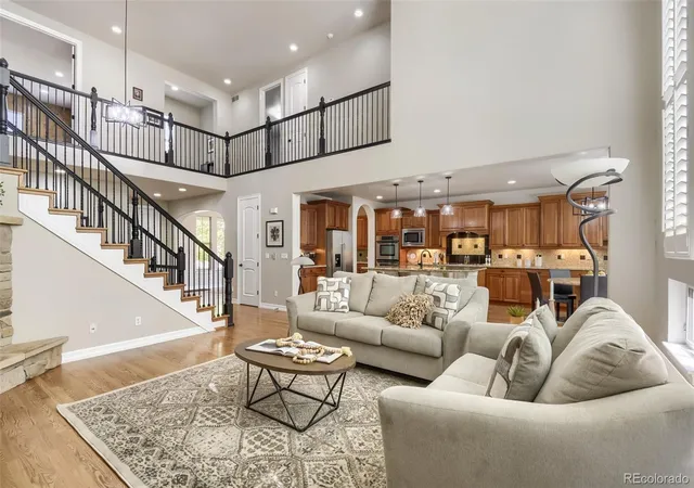 3rd image of 9889 Sunset Hill Cir, Lone Tree, CO 80124 | MLS# 8531563