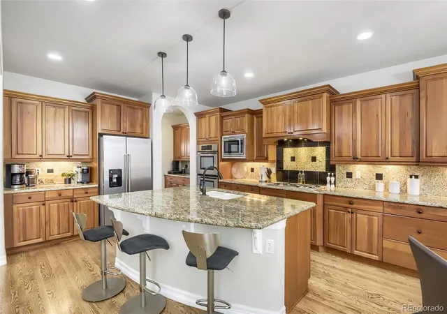 5th image of 9889 Sunset Hill Cir, Lone Tree, CO 80124 | MLS# 8531563