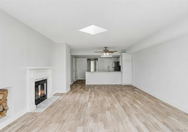 4th image of 1226 S Monaco St Pkwy, Denver, CO 80224