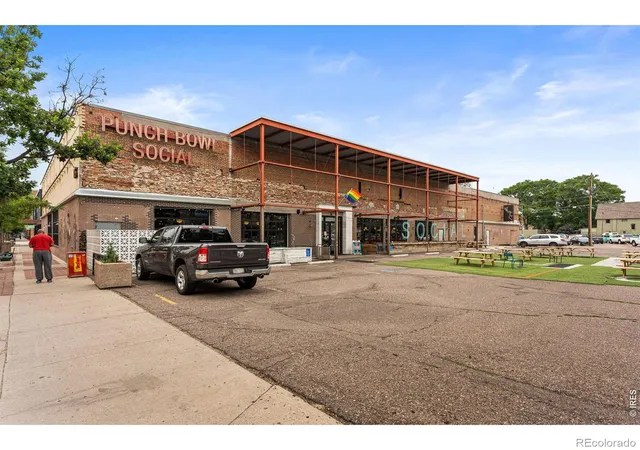 2nd image of 277 N Broadway, Denver, CO 80203