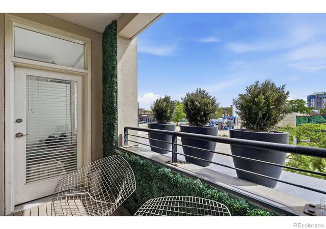 Listing Photo 5 - Condo for sale in building located at 277 N Broadway, Denver, CO 80203 - Unit #209