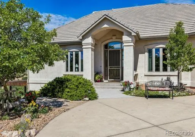 Photo 3 of Single family home for sale at 3521 Castle Butte Dr, Castle Rock, CO 80109 | MLS# 2615774 | Listing updated on 2026-09-20