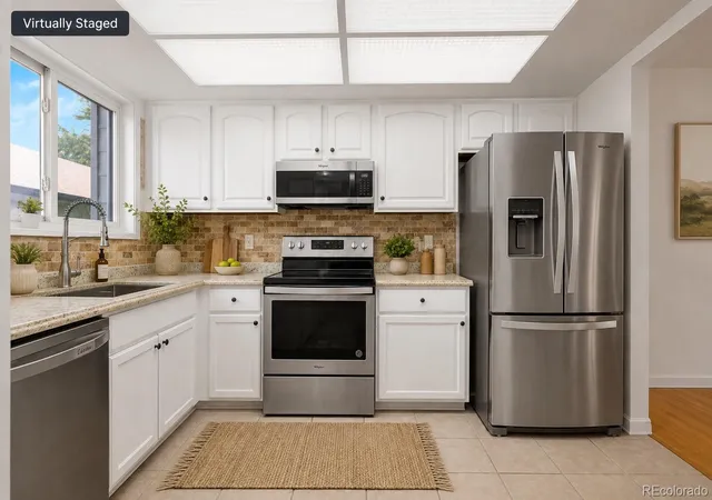 Photo 4 of Townhouse for sale at 12005 E Yale Ave, Aurora, CO 80014 | MLS# 7489091 | Listing updated on 2026-08-25