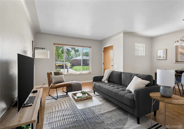 4th image of 2331 S Wolff St, Denver, CO 80219 | MLS# 3083996