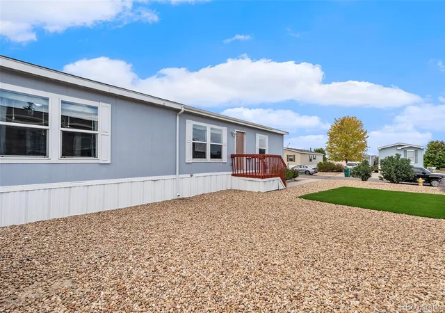 Photo 4 of Manufactured home for sale at 10684 Aspen St, Firestone, CO 80504 | MLS# 8645016 | Listing updated on 2026-09-23