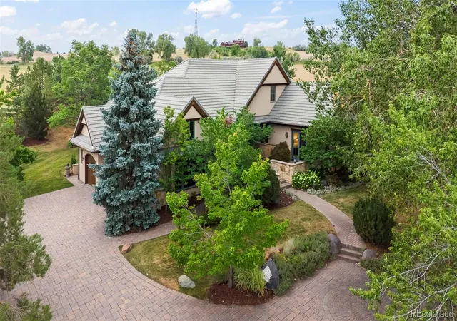 2nd image of 145 Brittany Ln, Lafayette, CO 80026 | MLS# 8344500