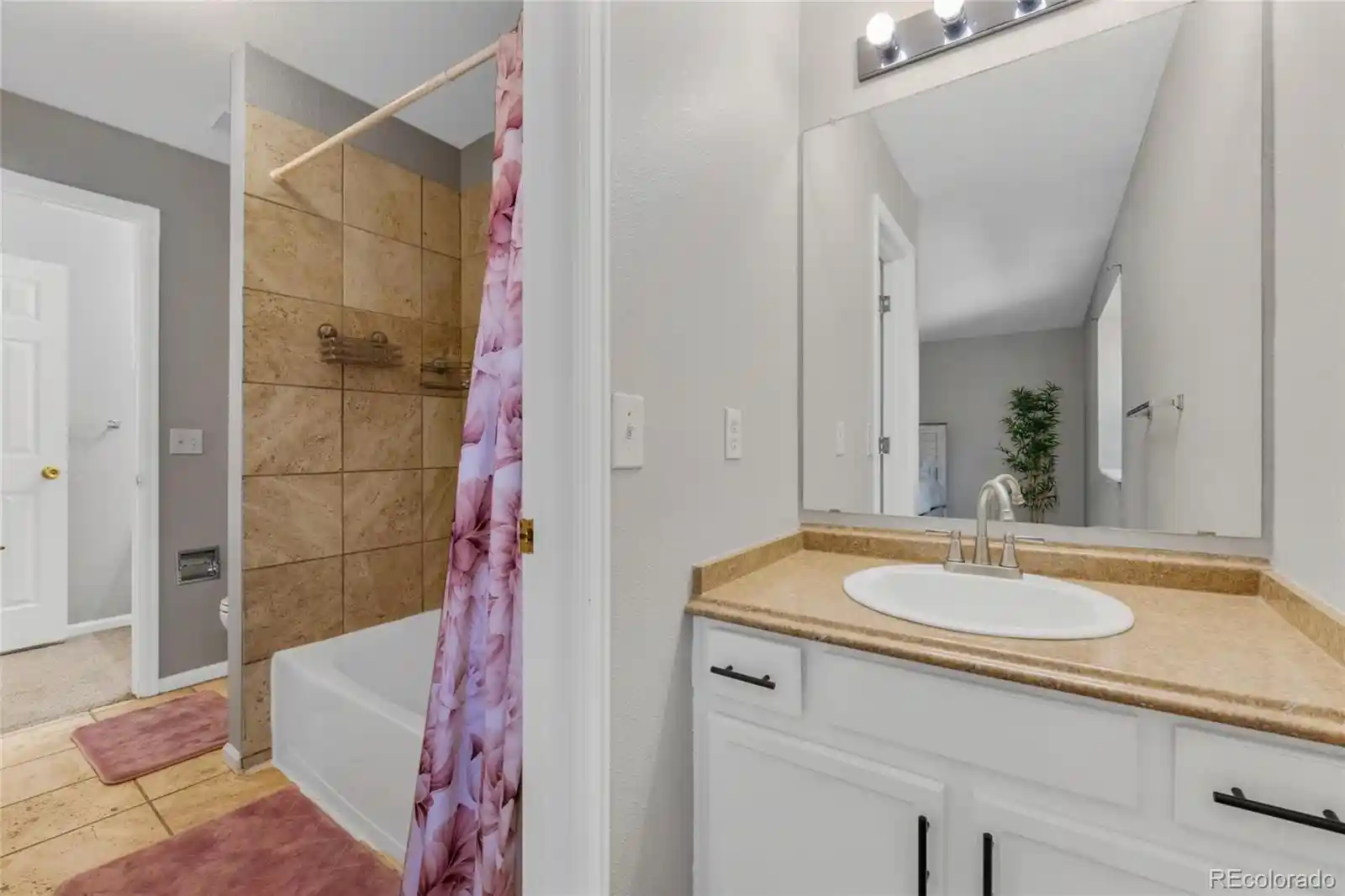 Listing Photo 15 - Condo for sale in building located at 1379 S Idalia St, Aurora, CO 80017 - Unit #C