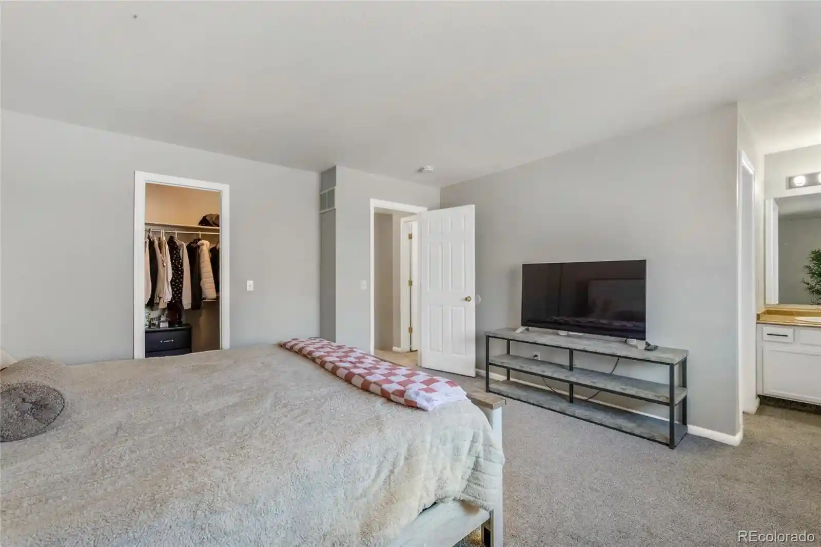 Listing Photo 17 - Condo for sale in building located at 1379 S Idalia St, Aurora, CO 80017 - Unit #C
