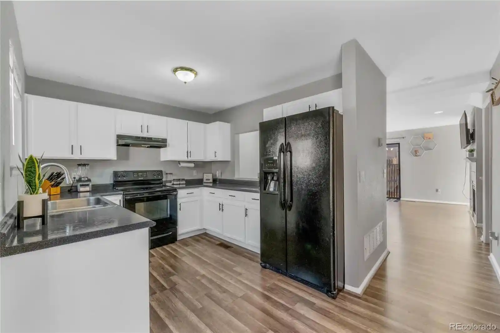 Listing Photo 7 - Condo for sale in building located at 1379 S Idalia St, Aurora, CO 80017 - Unit #C