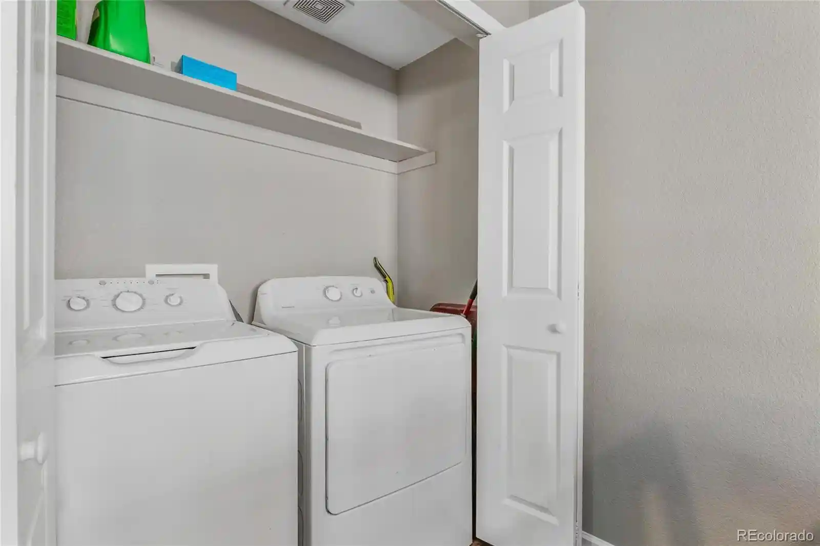 Listing Photo 10 - Condo for sale in building located at 1379 S Idalia St, Aurora, CO 80017 - Unit #C