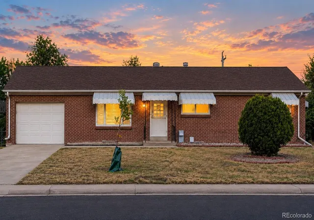 Single family home for sale at 442 Fulton St, Aurora, CO 80010 | MLS# 6206178