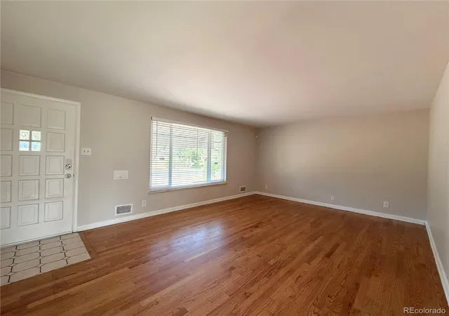3rd image of 442 Fulton St, Aurora, CO 80010 | MLS# 6206178