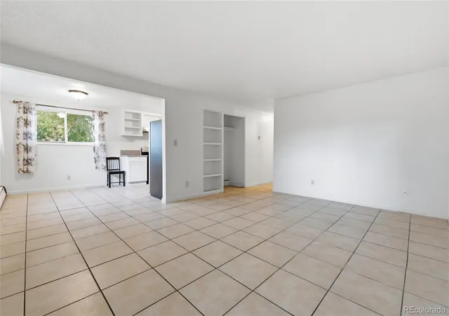 4th image of 875 S Quebec St #1, Denver, CO 80247 | MLS# 1921407