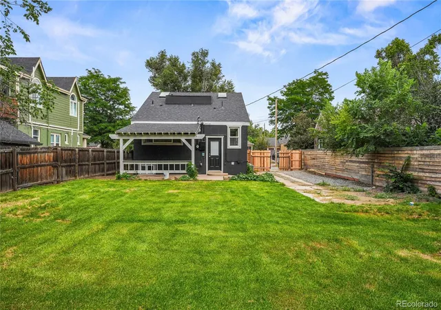Photo 3 of Single family home for sale at 1653 Trenton St, Denver, CO 80220 | MLS# 2131709 | Listing updated on 2026-08-27
