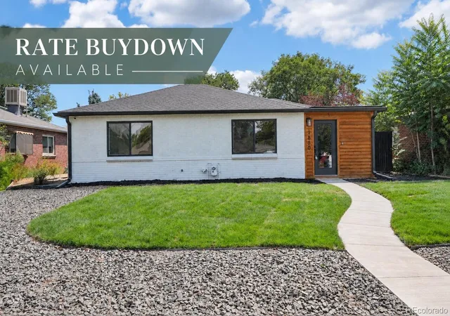 Single family home for sale at 2850 Ivy St, Denver, CO 80207 | MLS# 7879357