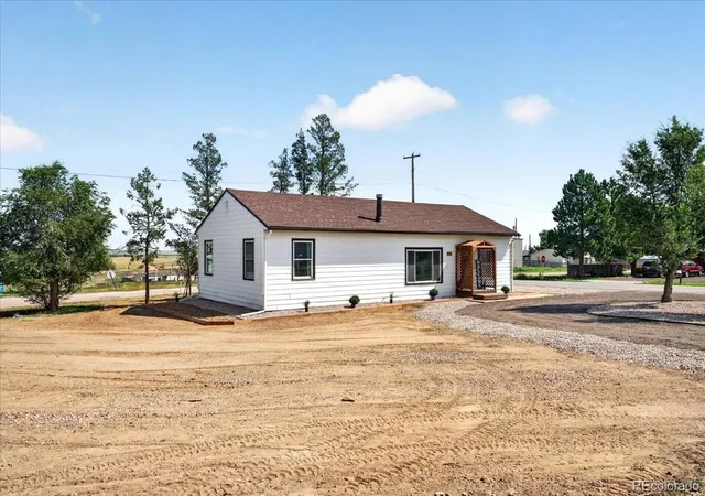 2nd image of 555 Kansas Ave, Calhan, CO 80808 | MLS# 8094859