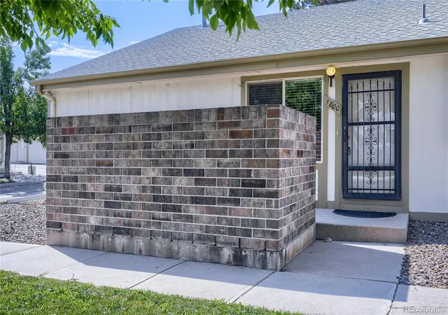 Photo 3 of Townhouse for sale at 1800 W 102nd Avenue, Thornton, CO 80260 | MLS# 5075290 | Listing updated on 2026-09-08