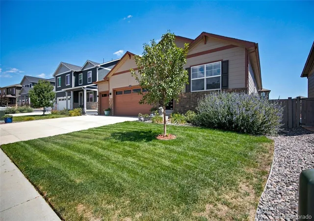 Photo 3 of Single family home for sale at 1496 Vantage Pkwy, Berthoud, CO 80513 | MLS# 5259271 | Listing updated on 2026-08-23