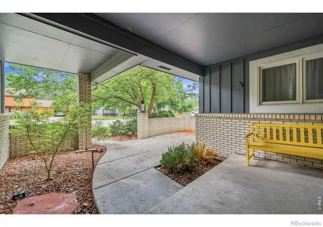2nd image of 1916 Pawnee Dr, Fort Collins, CO 80525 | MLS# IR1066478