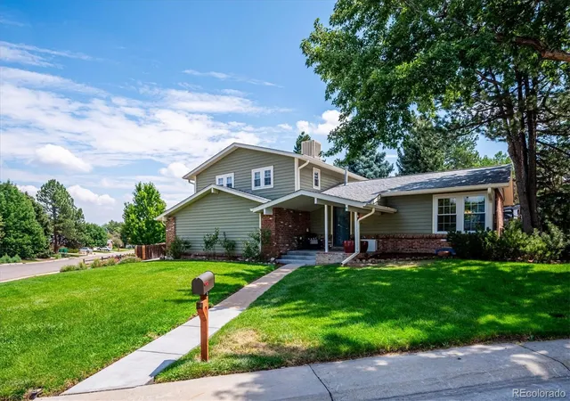Photo 2 of Sale Pending at 7904 S Newland Ct, Littleton, CO 80128 | MLS# 6209168 | Listing updated on 2026-09-02