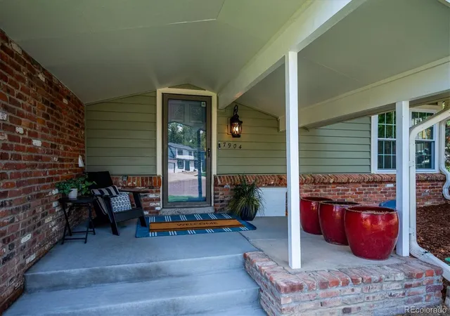 Photo 3 of Sale Pending at 7904 S Newland Ct, Littleton, CO 80128 | MLS# 6209168 | Listing updated on 2026-09-02