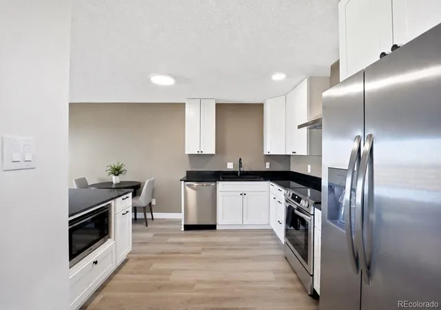 Listing Photo 4 - Condo for sale in building located at 9335 E Ctr Ave, Denver, CO 80247 - Unit #10C