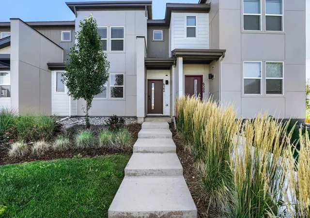 2nd image of 6504 N Biscay St, Denver, CO 80249 | MLS# 7322933