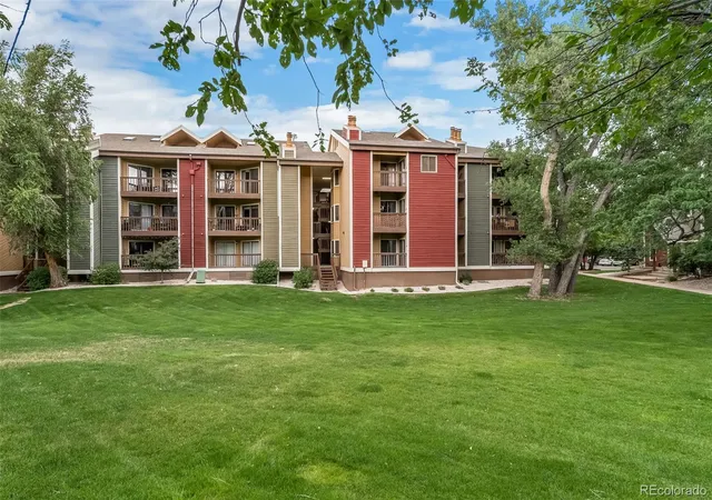 3rd image of 2892 Shadow Creek Dr #111, Boulder, CO 80303 | MLS# 2740891