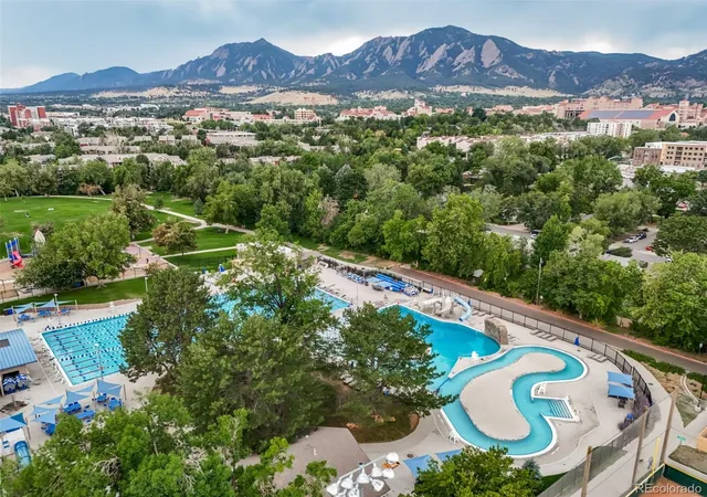 2nd image of 2892 Shadow Creek Dr, Boulder, CO 80303