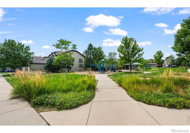 Photo 4 of Single family home for sale at 718 Mathews Cir, Erie, CO 80516 | MLS# IR1066500 | Listing updated on 2026-10-09