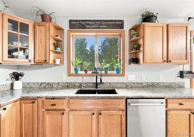 Photo 3 of Single family home for sale at 622 Gunsmoke Dr, Bailey, CO 80421 | MLS# 9764313 | Listing updated on 2026-09-24
