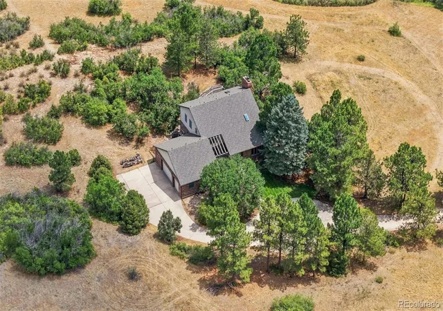 4th image of 9302 N Heather Dr, Castle Rock, CO 80108 | MLS# 8668556