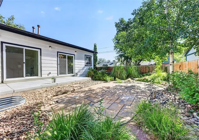 35th image of 2260 Leyden St, Denver, CO 80207 | MLS# 9666818