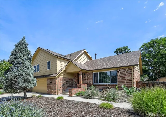 2nd image of 1722 S Uvalda St, Aurora, CO 80012 | MLS# 3602810