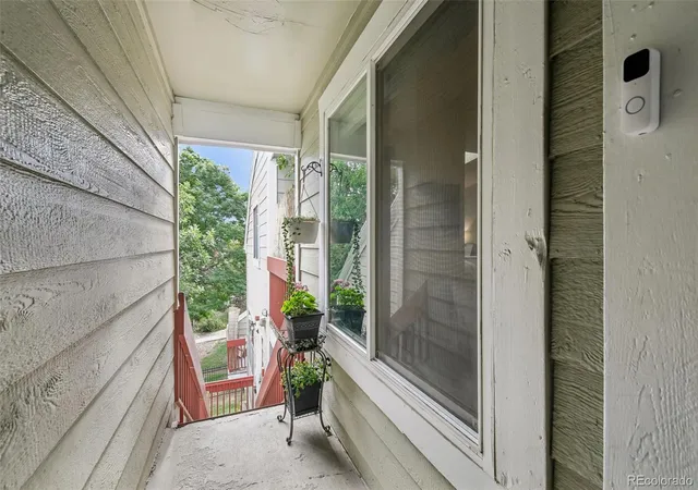 image of 982 S Dearborn Wy, Aurora, CO 80012