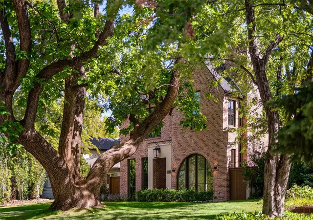 Photo 1 of Sale Pending at 2520 S Fillmore St, Denver, CO 80210 | MLS# 5805377 | Listing updated on 2026-09-22