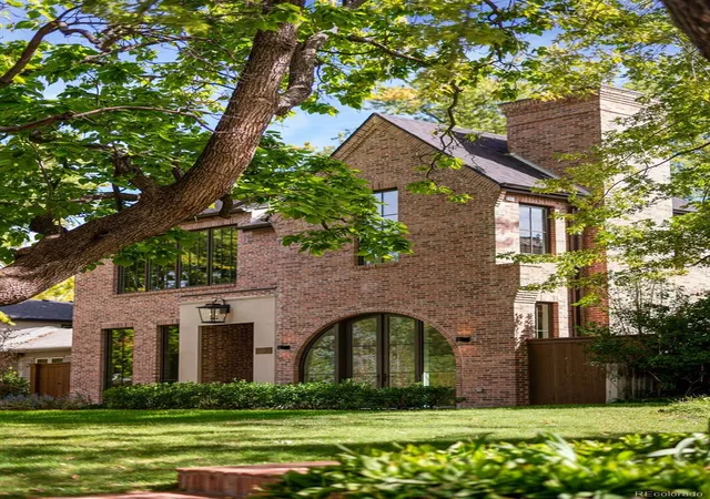 Photo 2 of Sale Pending at 2520 S Fillmore St, Denver, CO 80210 | MLS# 5805377 | Listing updated on 2026-09-22