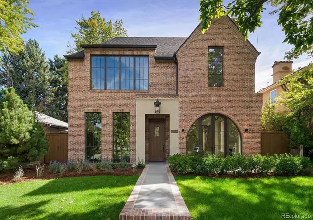 Photo 3 of Sale Pending at 2520 S Fillmore St, Denver, CO 80210 | MLS# 5805377 | Listing updated on 2026-09-22
