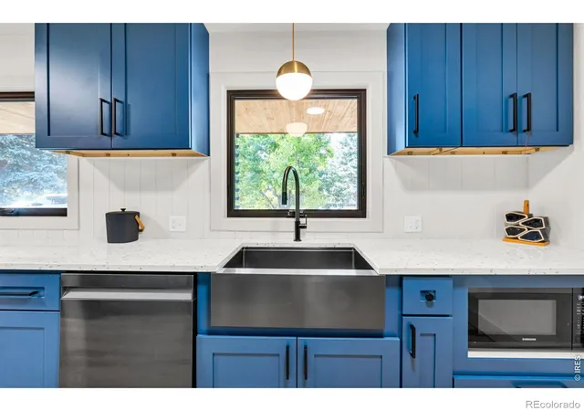4th image of 209 Allen St, Fort Collins, CO 80525 | MLS# IR1066551