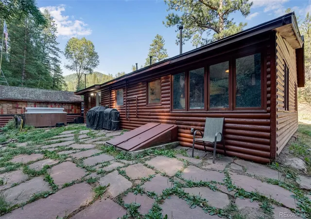 Photo 4 of Single family home for sale at 10690 S Deer Crk Rd, Littleton, CO 80127 | MLS# 7419220 | Listing updated on 2026-10-08