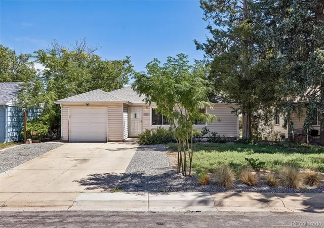 1st image of 1064 Galena St, Aurora, CO 80010 | MLS# 8790915