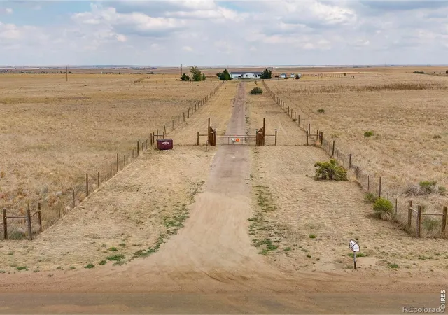3rd image of 15350 Cavanaugh Rd, Keenesburg, CO 80643 | MLS# IR1066573