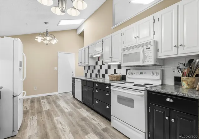 Photo 2 of Townhouse for sale at 12054 E Maple Ave, Aurora, CO 80012 | MLS# 5141484 | Listing updated on 2026-09-21