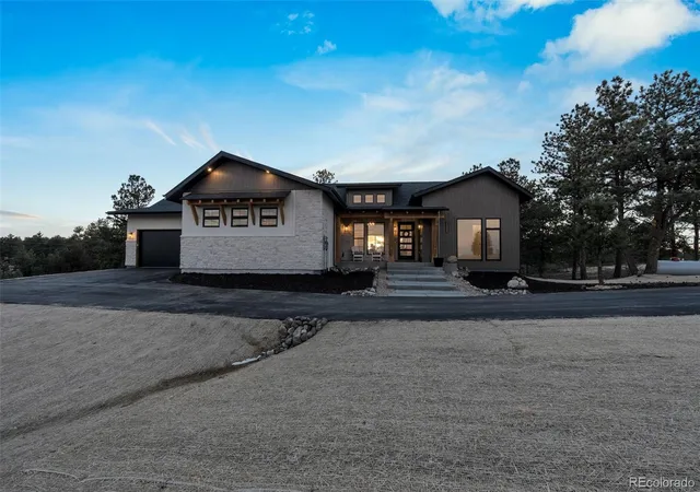Photo 2 of Single family home for sale at 11004 Sunset Oaks Pl, Franktown, CO 80116 | MLS# 3831203 | Listing updated on 2026-10-05